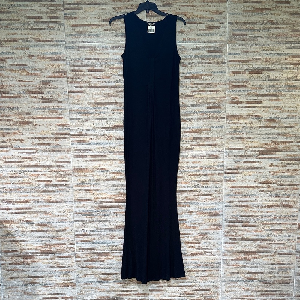 Kimi and Kai Elegant Black Sleeveless Maxi Dress